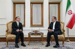 I.R. Iran, Ministry of Foreign Affairs- Iran FM meets with Japan’s senior deputy foreign minister